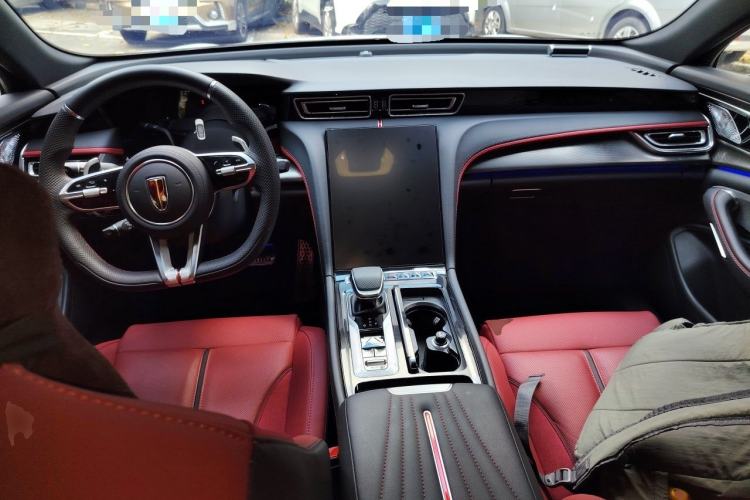 Used Hongqi H6 2024 2.0T ZhiShang Version Center Console