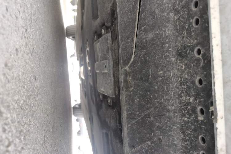 Used Hongqi H6 2024 2.0T ZhiMei Edition Chassis Front