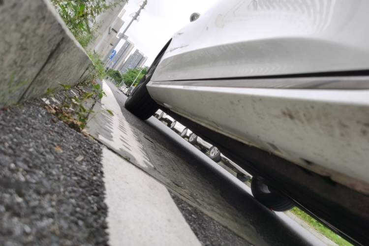 Used Hongqi H6 2024 2.0T ZhiMei Edition Chassis Front Right