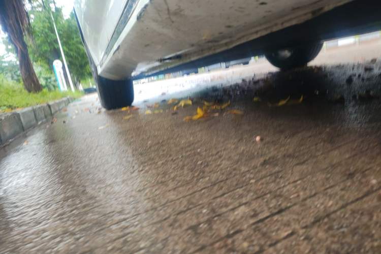 Used Hongqi H6 2024 2.0T Zhiyi Version Chassis Front Right