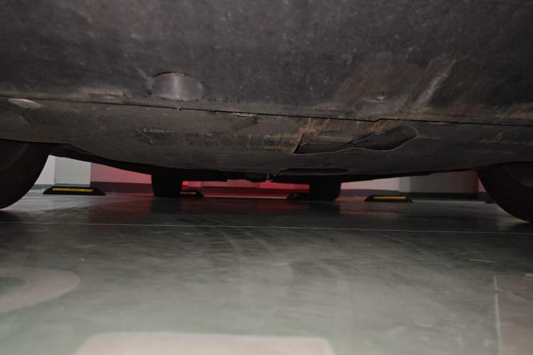 Used Hongqi H6 2024 2.0T Zhiyi Version Chassis Front