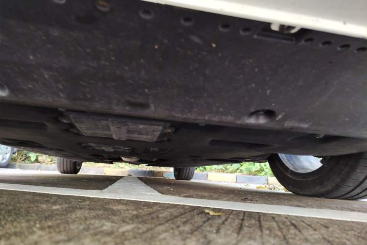Used Hongqi H6 2024 2.0T ZhiShang Version Chassis Front
