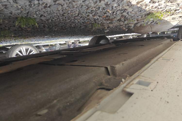 Used Hongqi H6 2024 2.0T ZhiShang Version Chassis Rear Left