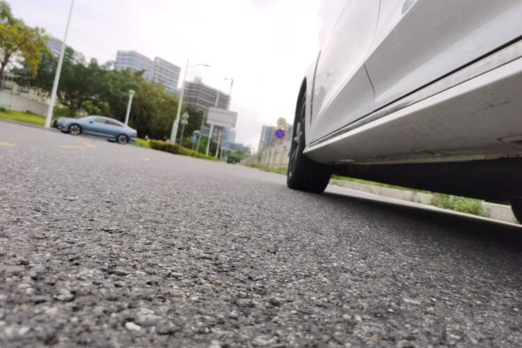 Used Hongqi H6 2024 2.0T ZhiMei Edition Chassis Rear Left