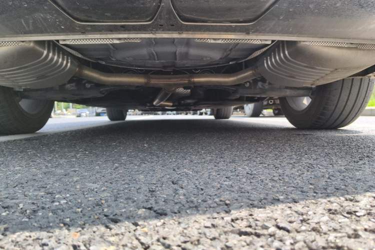 Used Hongqi H6 2024 2.0T ZhiShang Version Chassis Rear