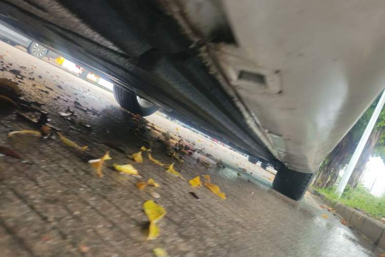 Used Hongqi H6 2024 2.0T Zhiyi Version Chassis Rear Right