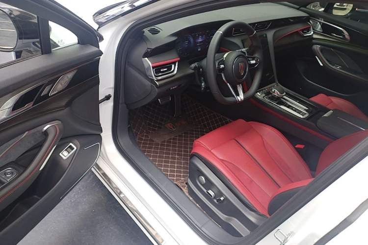 Used Hongqi H6 2024 2.0T ZhiShang Version Driver Seat