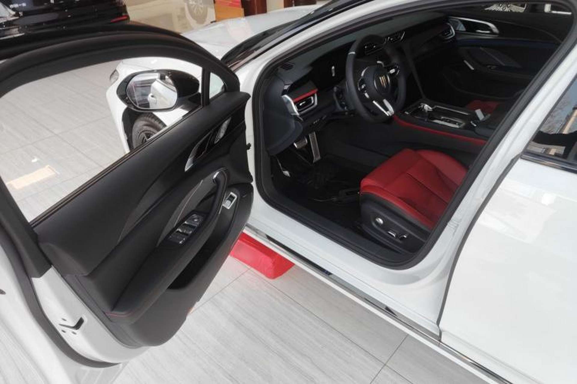 Used Hongqi H6 2024 2.0T ZhiShang Version Driver Seat