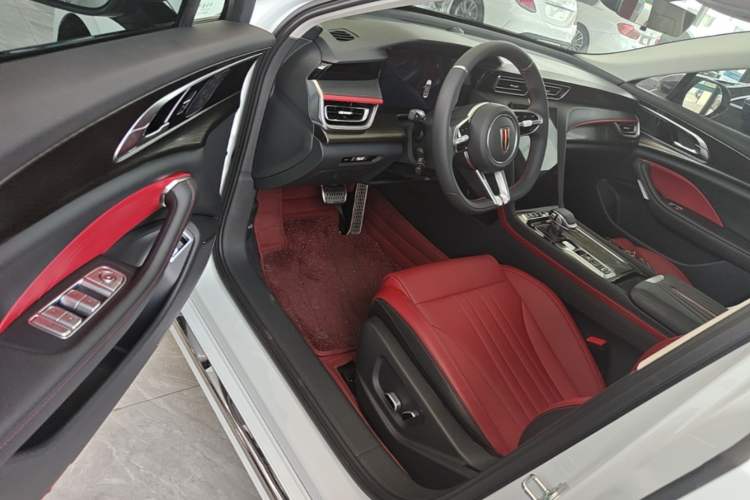 Used Hongqi H6 2024 2.0T ZhiMei Edition Driver Seat