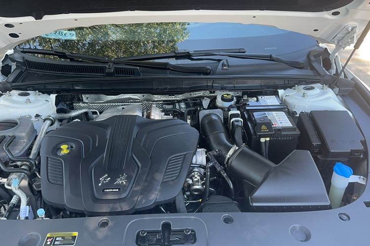 Used Hongqi H6 2024 2.0T ZhiMei Edition Engine Bay
