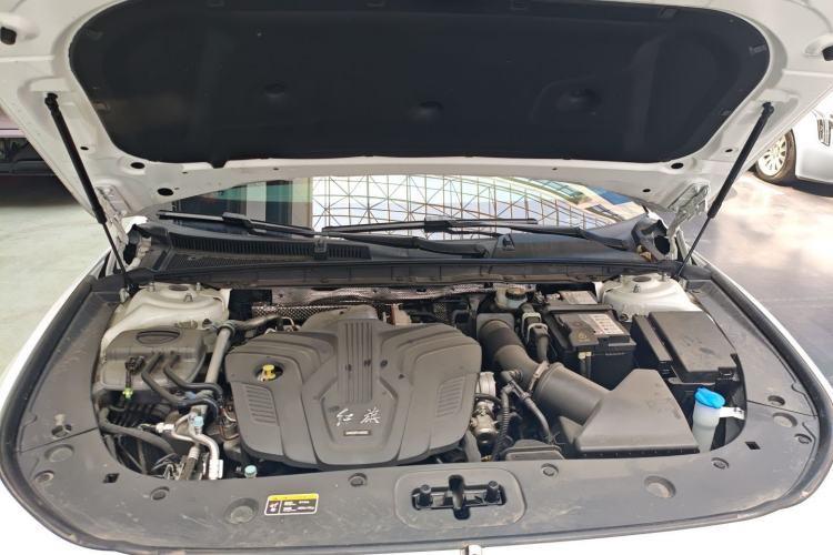 Used Hongqi H6 2024 2.0T ZhiShang Version Engine Bay