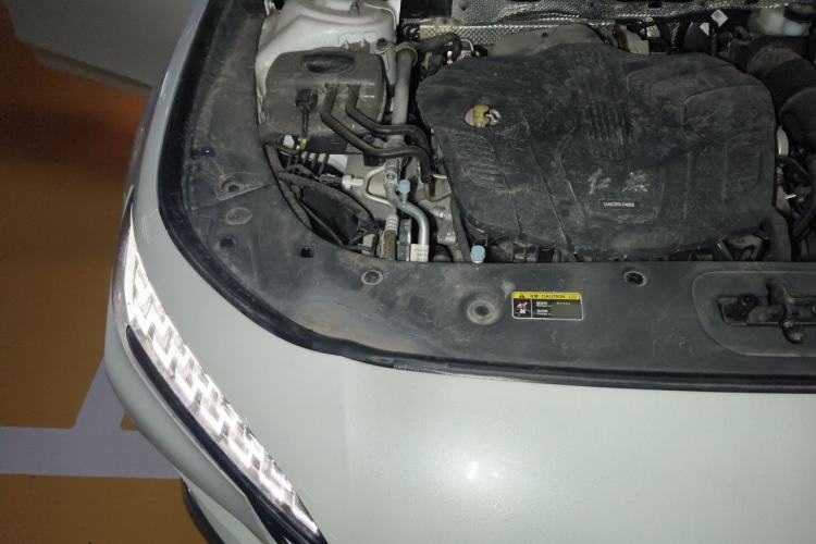 Used Hongqi H6 2024 2.0T ZhiMei Edition Engine Bay Right