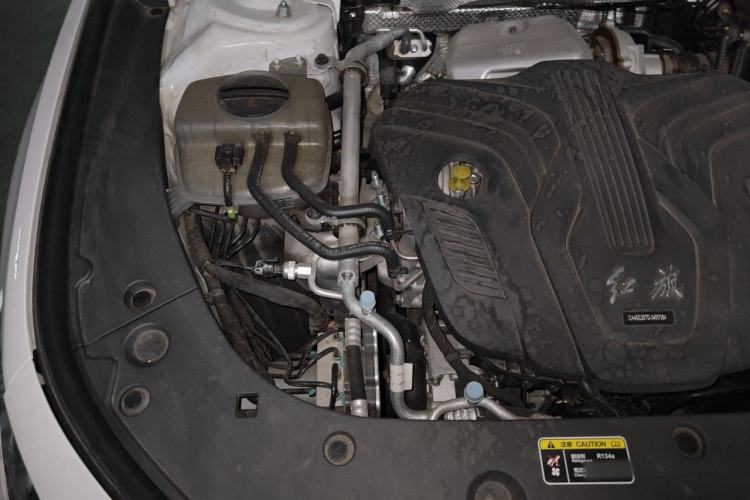 Used Hongqi H6 2024 2.0T Zhiyi Version Engine Bay Right