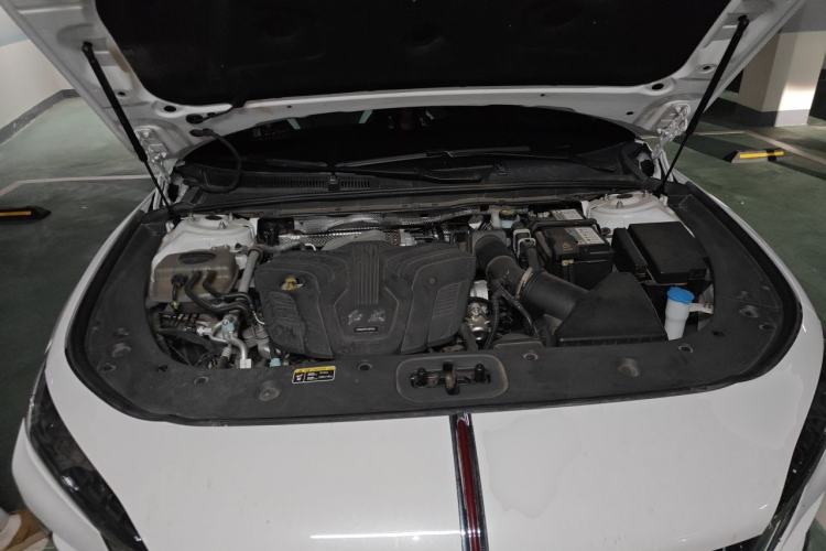 Used Hongqi H6 2024 2.0T Zhiyi Version Engine Bay