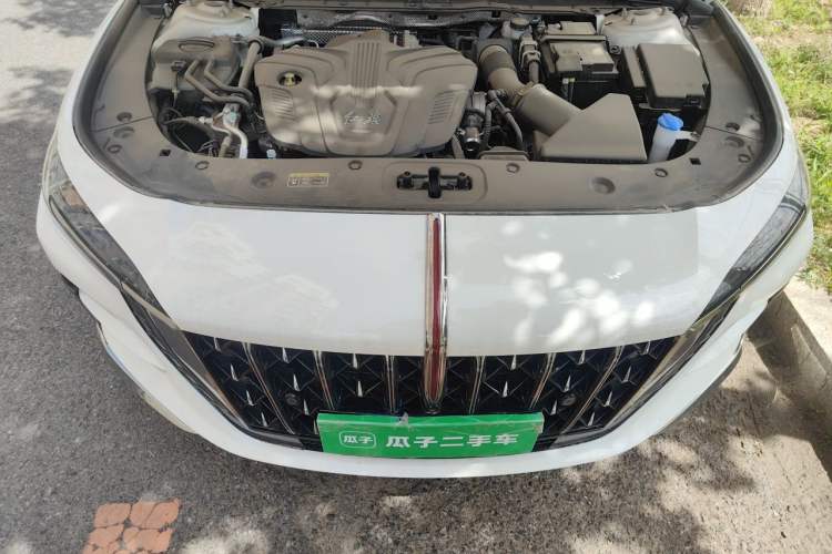 Used Hongqi H6 2024 2.0T ZhiMei Edition Engine Bay