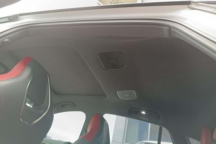 Used Hongqi H6 2024 2.0T ZhiShang Version Headliner