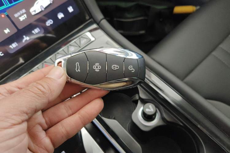 Used Hongqi H6 2024 2.0T ZhiMei Edition Interior 1