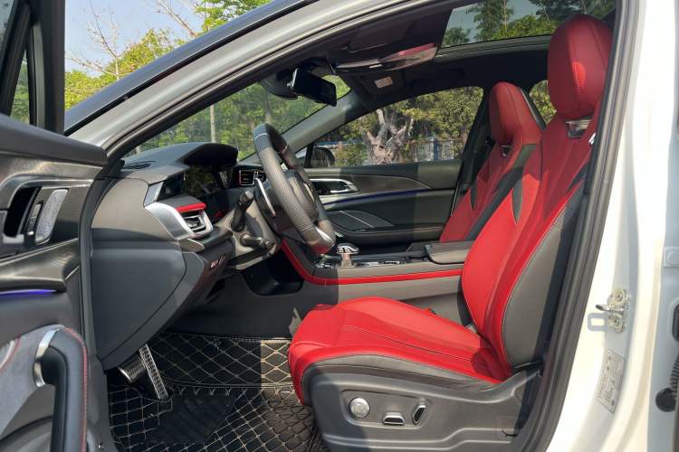 Used Hongqi H6 2024 2.0T ZhiShang Version Interior 3