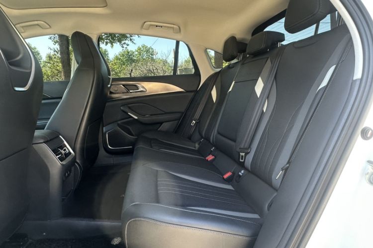 Used Hongqi H6 2024 2.0T ZhiMei Edition Interior 3