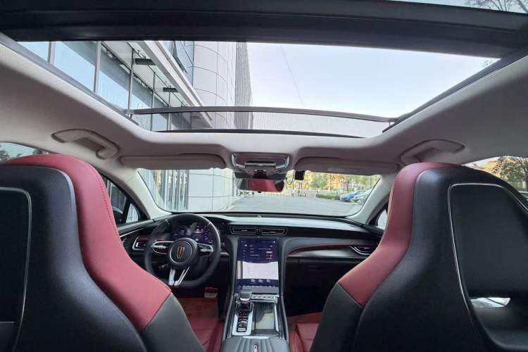 Used Hongqi H6 2024 2.0T ZhiMei Edition Interior 4