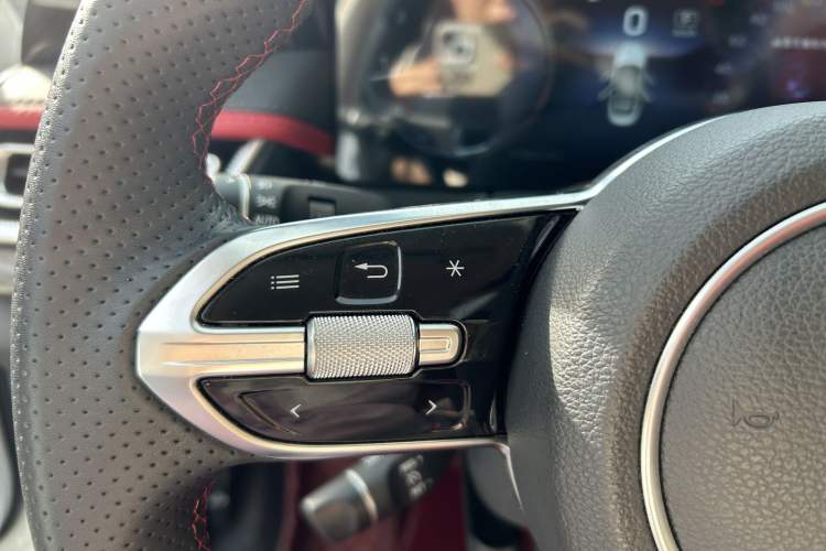 Used Hongqi H6 2024 2.0T ZhiMei Edition Interior 8