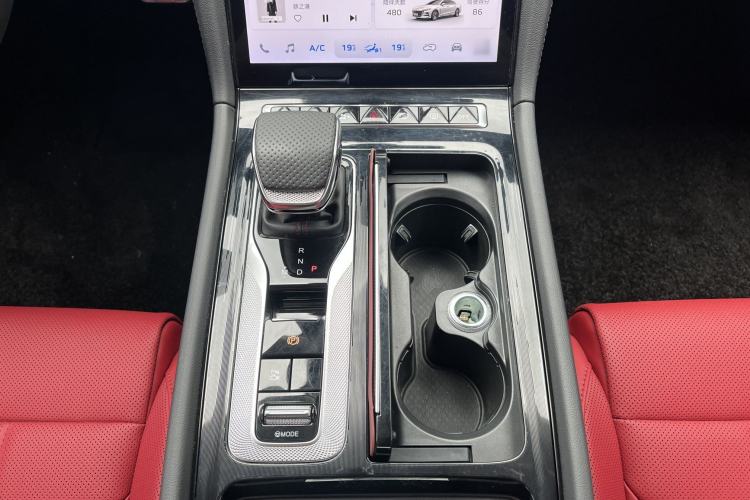 Used Hongqi H6 2024 2.0T ZhiMei Edition Interior 8