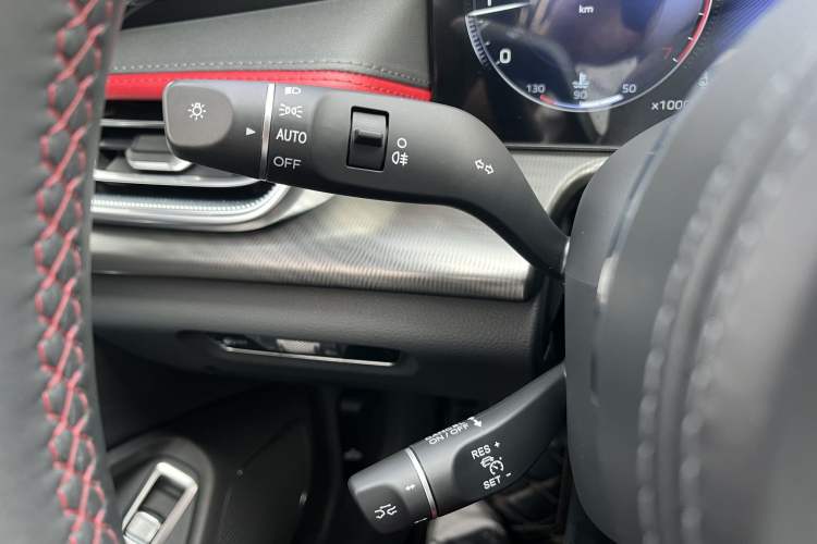 Used Hongqi H6 2024 2.0T ZhiShang Version Interior 9