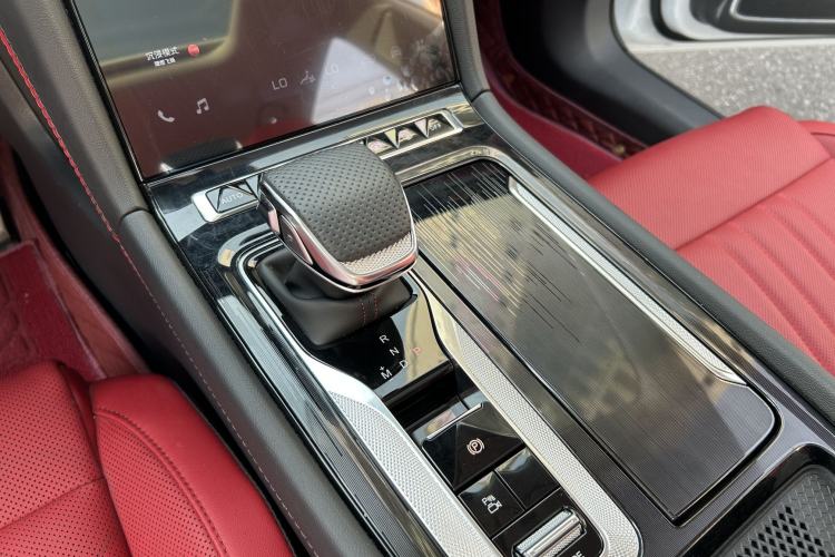 Used Hongqi H6 2024 2.0T ZhiMei Edition Interior 9