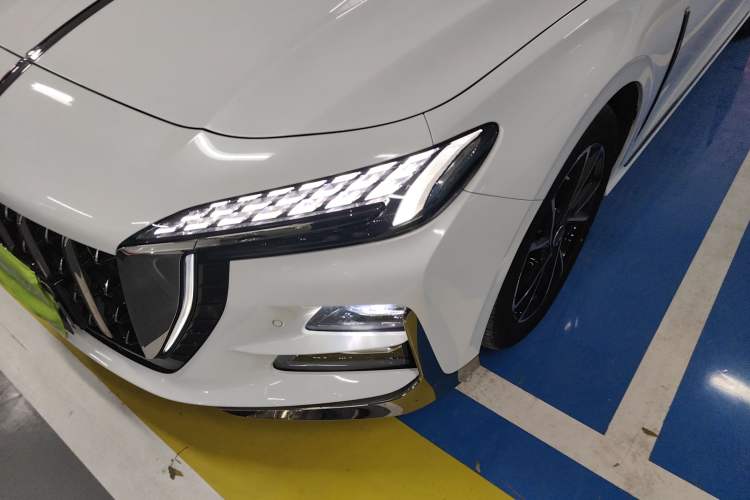 Used Hongqi H6 2024 2.0T ZhiMei Edition Left Front Headlight