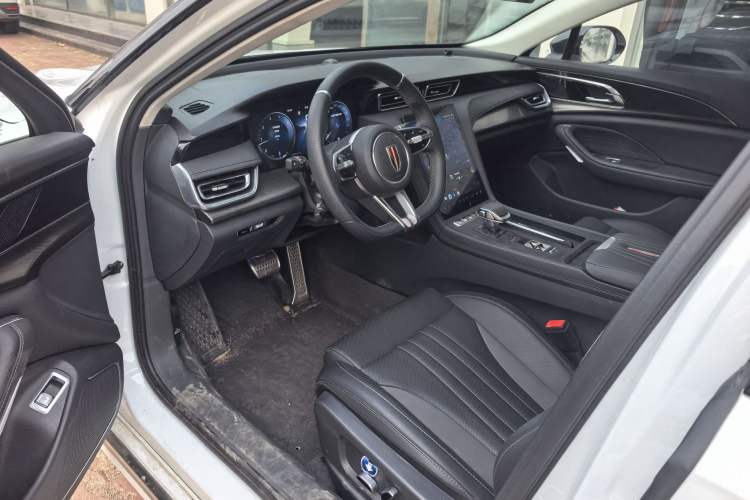 Used Hongqi H6 2024 2.0T ZhiMei Edition Left Front Seat