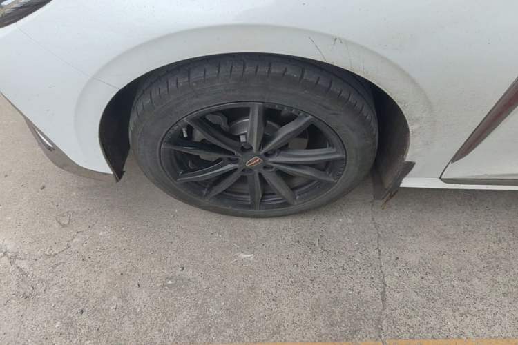 Used Hongqi H6 2024 2.0T ZhiShang Version Left Front Wheel Hub