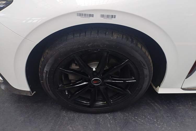 Used Hongqi H6 2024 2.0T ZhiShang Version Left Front Wheel Hub