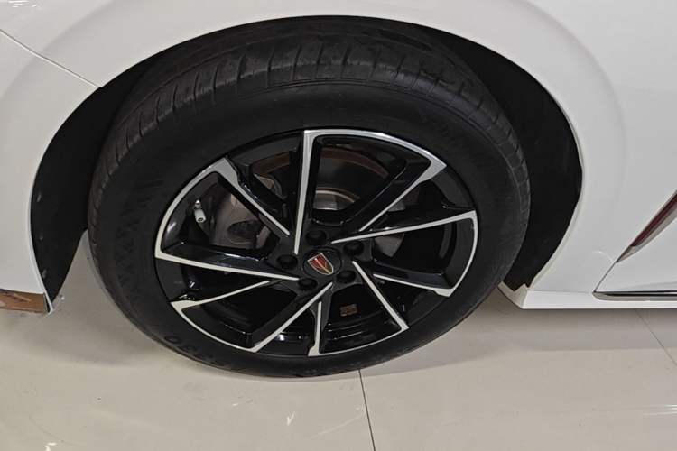 Used Hongqi H6 2024 2.0T ZhiMei Edition Left Front Wheel Hub