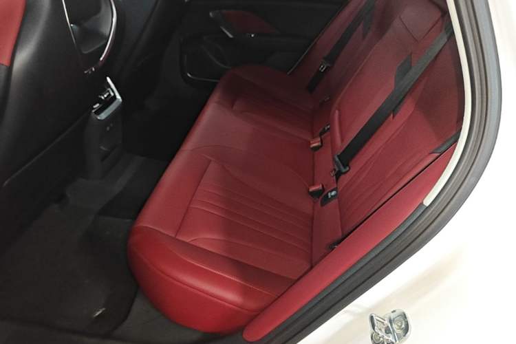 Used Hongqi H6 2024 2.0T ZhiMei Edition Left Rear Seat