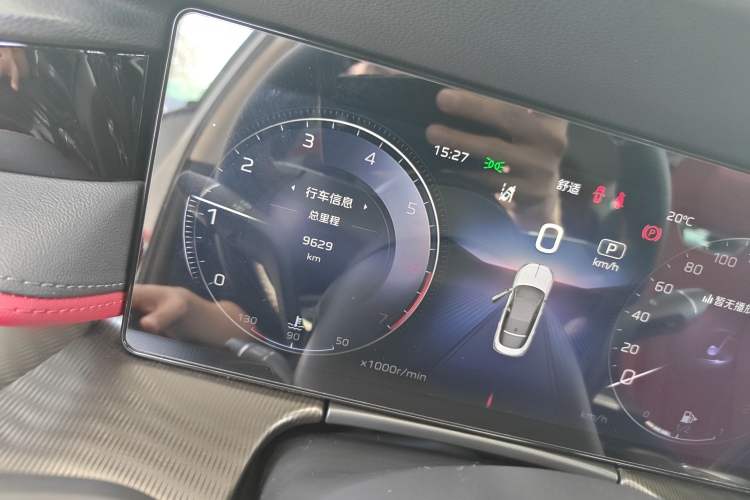 Used Hongqi H6 2024 2.0T ZhiMei Edition Odometer Close Up
