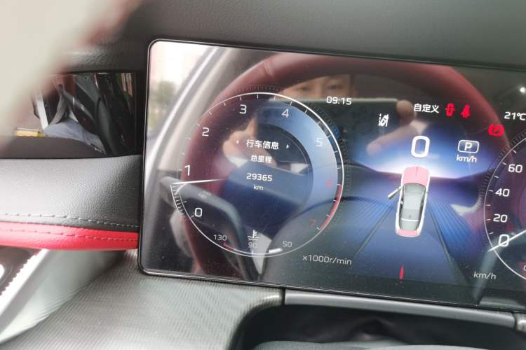 Used Hongqi H6 2024 2.0T ZhiMei Edition Odometer Close Up