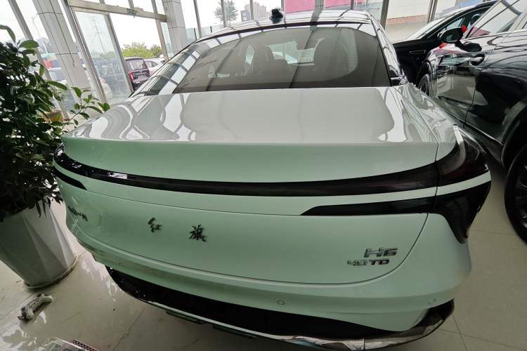 Used Hongqi H6 2024 2.0T ZhiMei Edition Rear