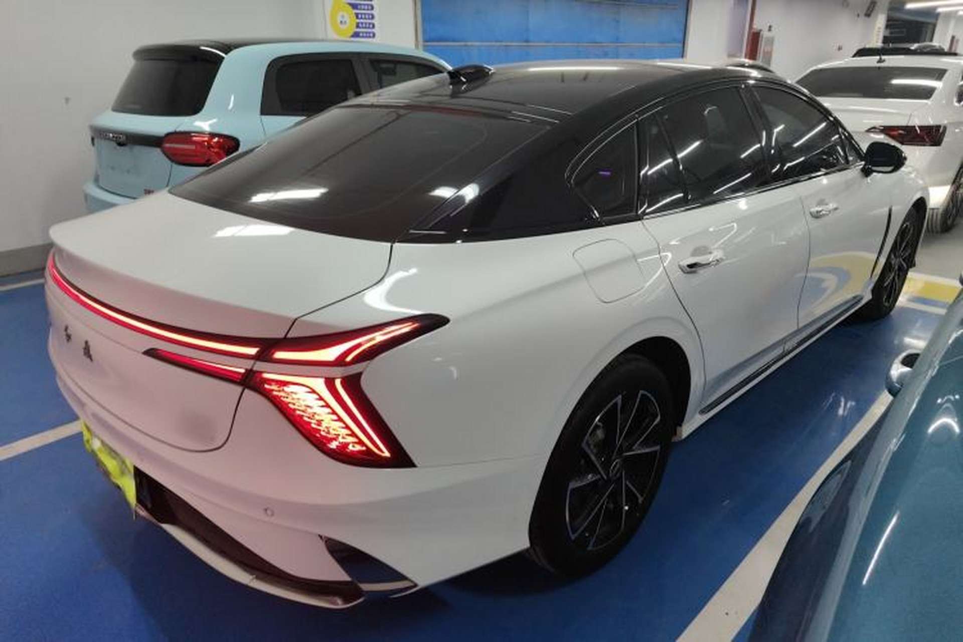 Used Hongqi H6 2024 2.0T ZhiMei Edition Rear Right 45 Deg
