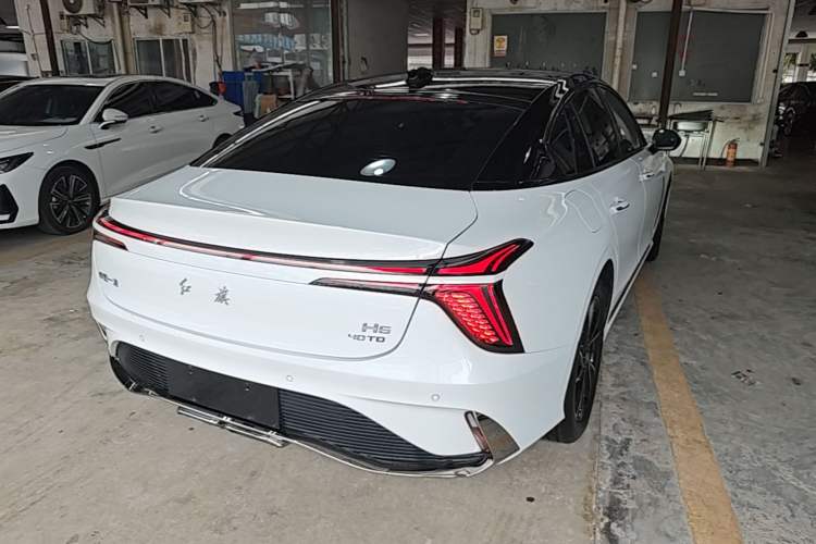 Used Hongqi H6 2024 2.0T ZhiMei Edition Rear Right 45 Deg