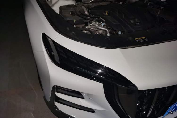 Used Hongqi H6 2024 2.0T ZhiMei Edition Right Front Headlight