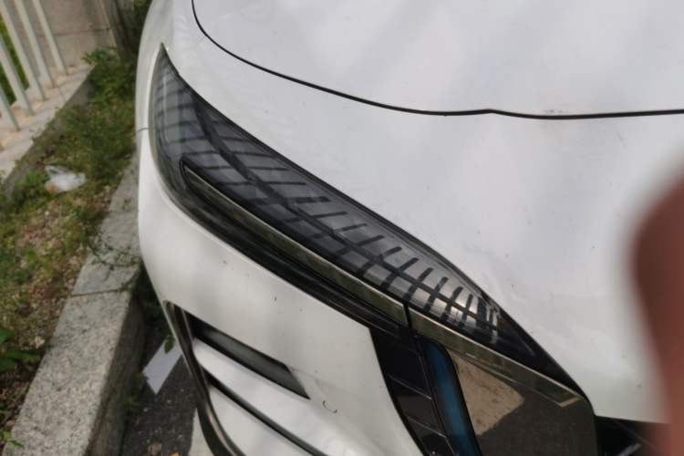 Used Hongqi H6 2024 2.0T ZhiMei Edition Right Front Headlight