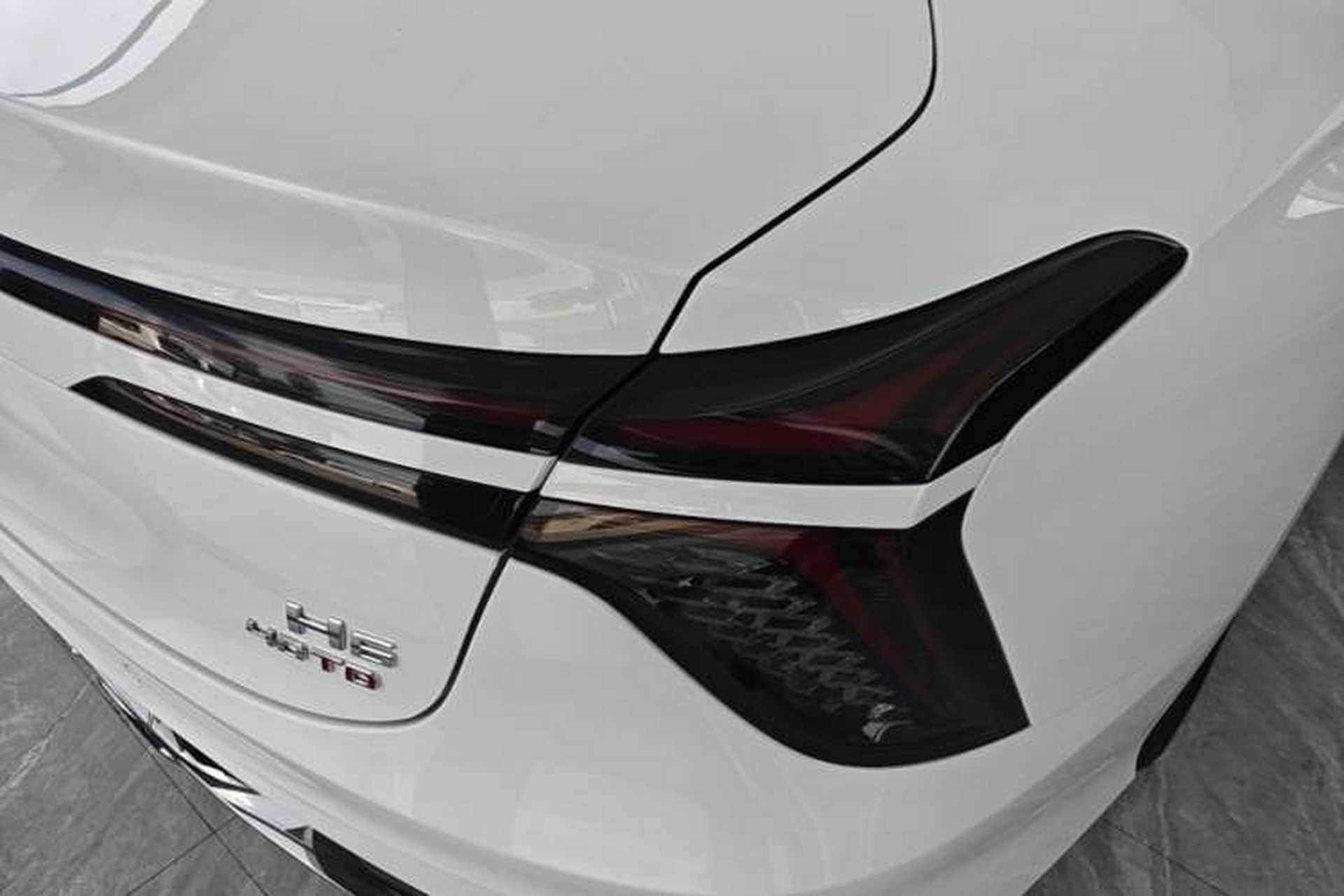 Used Hongqi H6 2024 2.0T ZhiMei Edition Right Rear Taillight