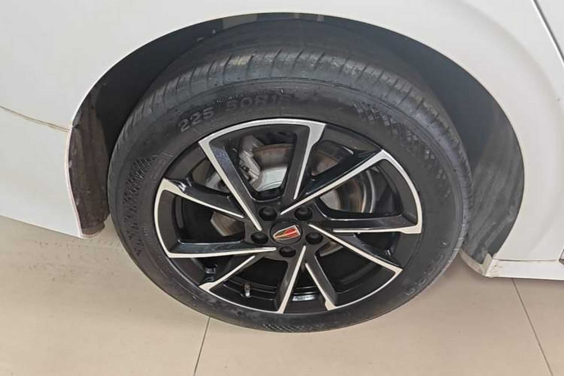 Used Hongqi H6 2024 2.0T ZhiMei Edition Right Rear Wheel Hub