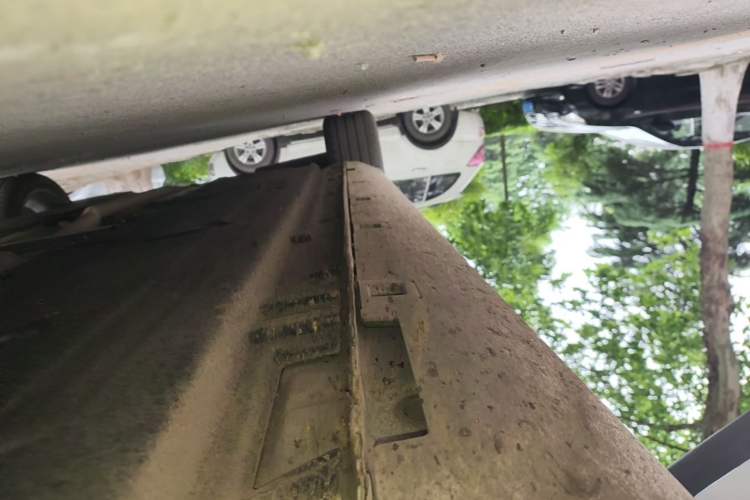 Used Hongqi H6 2024 2.0T ZhiShang Version Right Side Sill