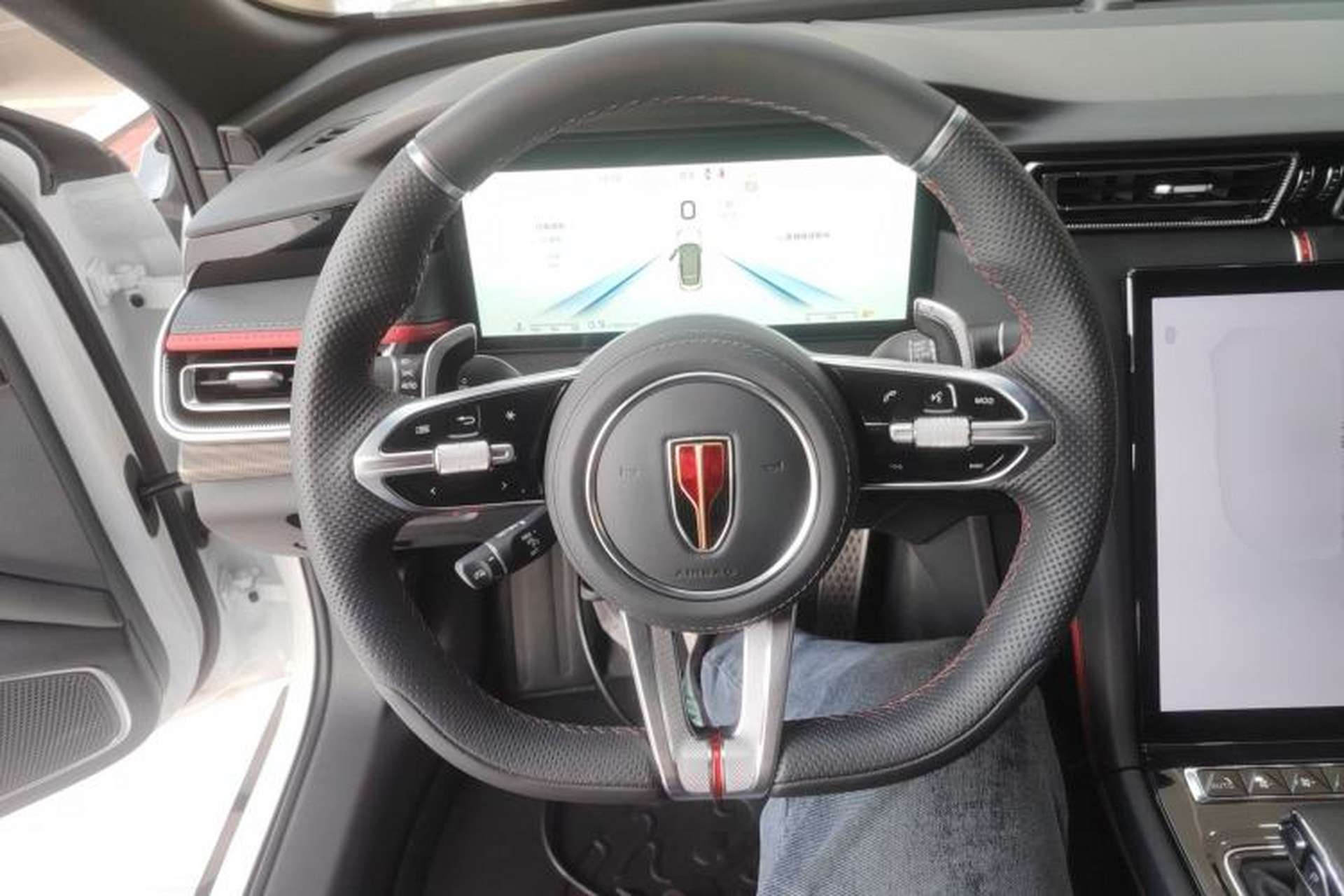 Used Hongqi H6 2024 2.0T ZhiShang Version Steering Wheel