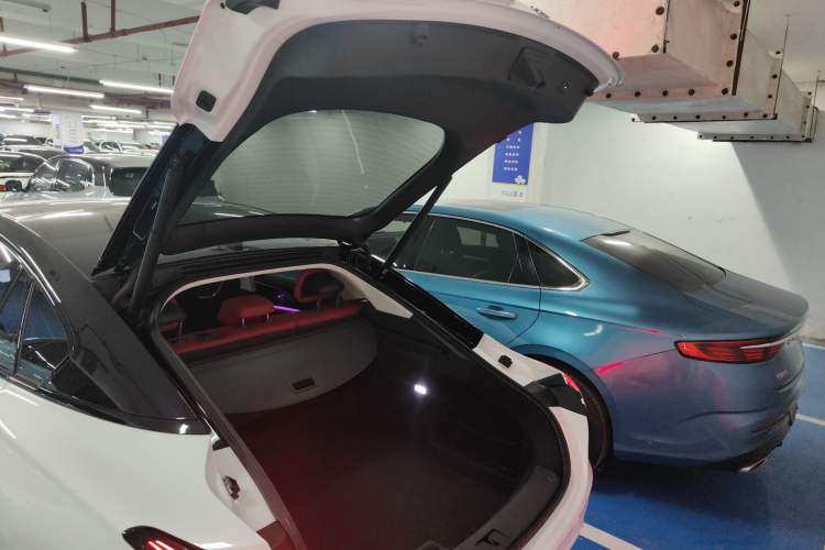 Used Hongqi H6 2024 2.0T ZhiMei Edition Trunk