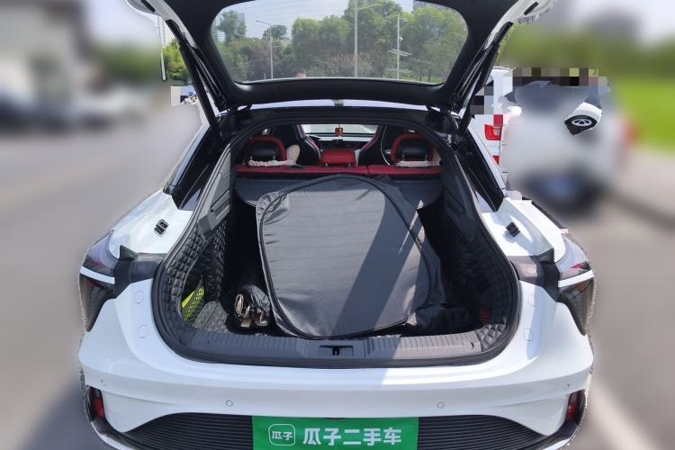 Used Hongqi H6 2024 2.0T ZhiShang Version Trunk