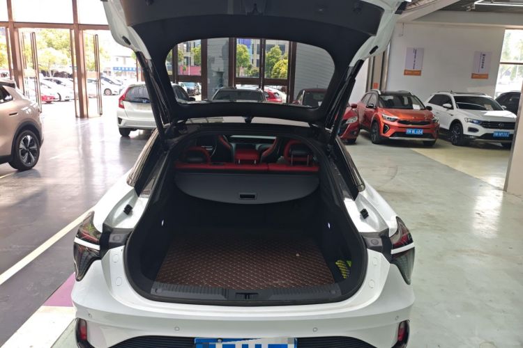 Used Hongqi H6 2024 2.0T ZhiShang Version Trunk