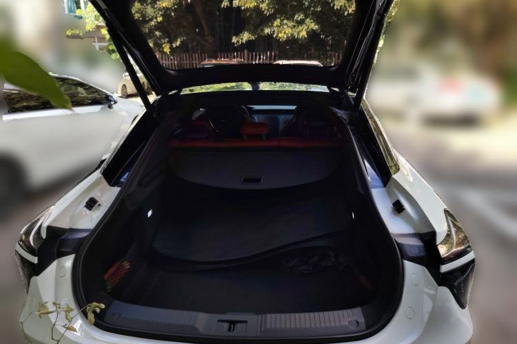 Used Hongqi H6 2024 2.0T ZhiShang Version Trunk