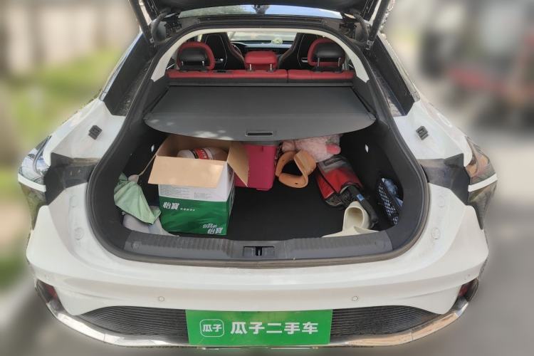 Used Hongqi H6 2024 2.0T ZhiMei Edition Trunk